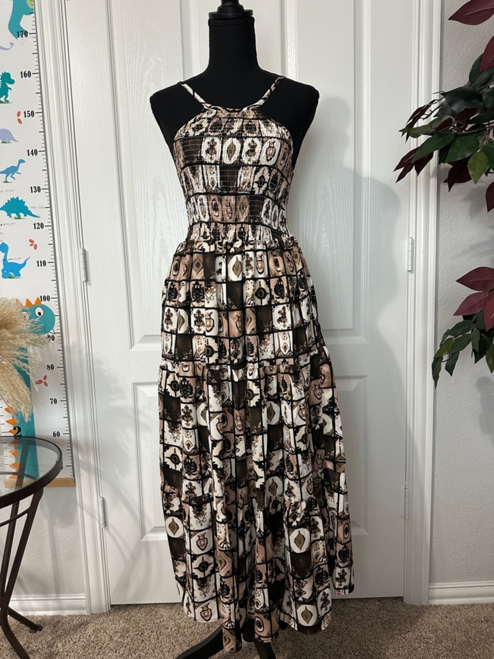 Halter Maxi Dress Neutral Tile-Print Size:M,Adjustable strap,Length:112cm